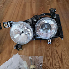 Load image into Gallery viewer, Dual Round Headlight Set (No Front Frames) Golf Mk3
