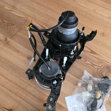 Load image into Gallery viewer, Dual Round Headlight Set (No Front Frames) Golf Mk3
