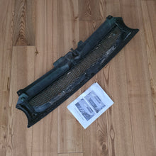 Load image into Gallery viewer, Kamei Tuning Honeycomb Style Front Grill Golf Mk4
