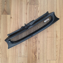 Load image into Gallery viewer, Kamei Tuning Honeycomb Style Front Grill Golf Mk4
