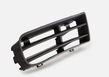 Load image into Gallery viewer, Bumper Side Grill Set Golf Mk4
