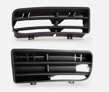 Load image into Gallery viewer, Bumper Side Grill Set Golf Mk4
