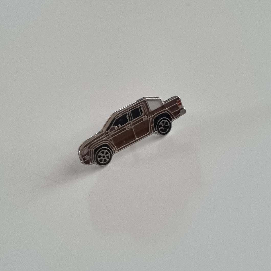 VW Amarok Pin