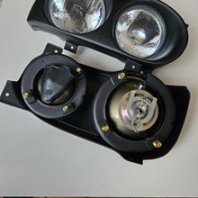 Load image into Gallery viewer, Carello Textured Dual Round Headlight Set Golf Mk3
